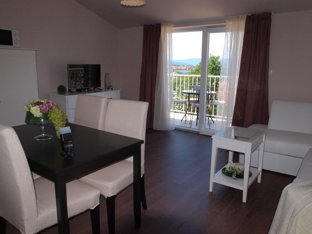 Guesthouse Olei مالينسكا المظهر الخارجي الصورة