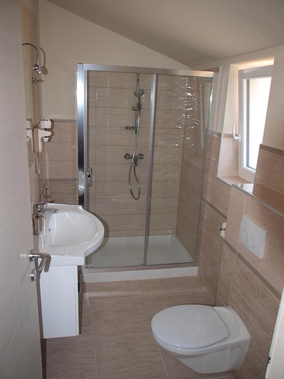 Guesthouse Olei مالينسكا المظهر الخارجي الصورة