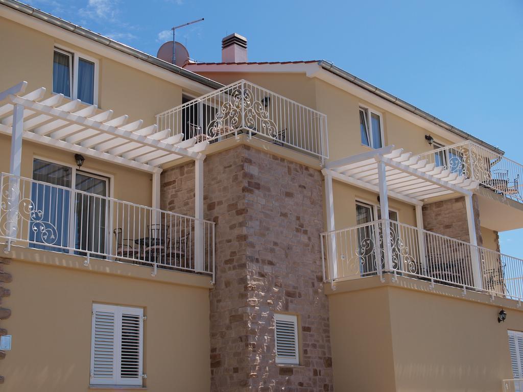 Guesthouse Olei مالينسكا المظهر الخارجي الصورة