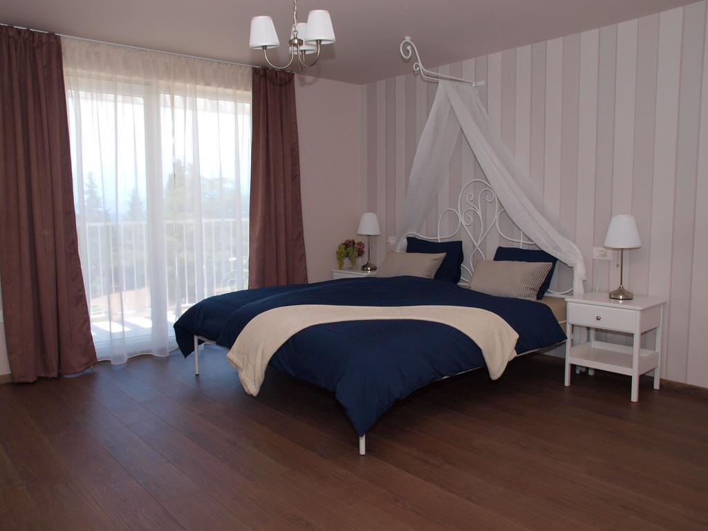 Guesthouse Olei مالينسكا المظهر الخارجي الصورة